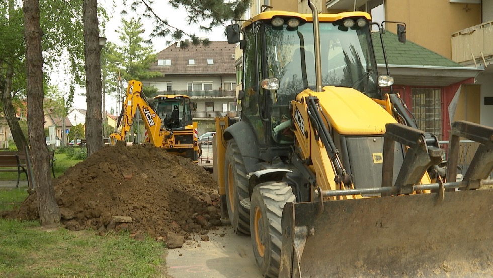 Szennyvízrekonstrukció a Platán soron Szennyvízrekonstrukció a Platán soron