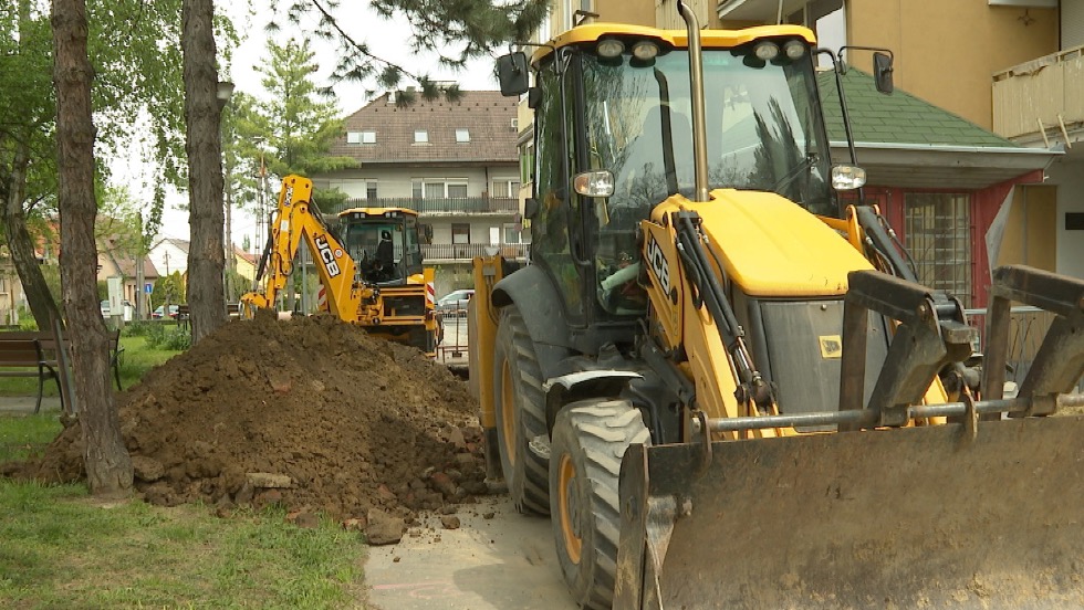 Szennyvzrekonstrukci a Platn soron  