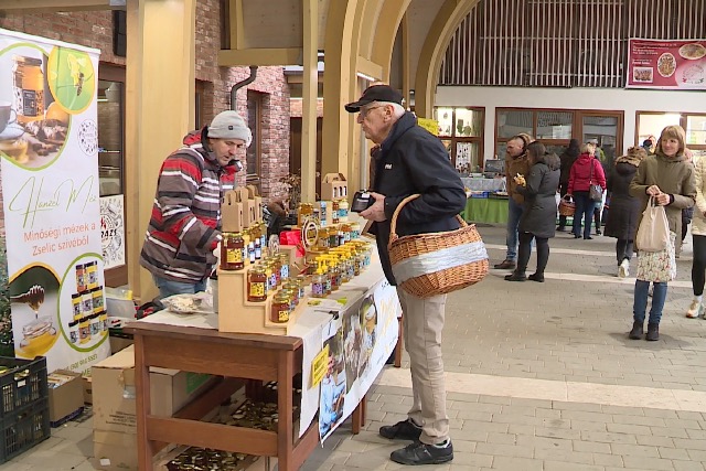A Mézek Napját tartották a Göcseji Tudásközpontban A Mézek Napját tartották a Göcseji Tudásközpontban