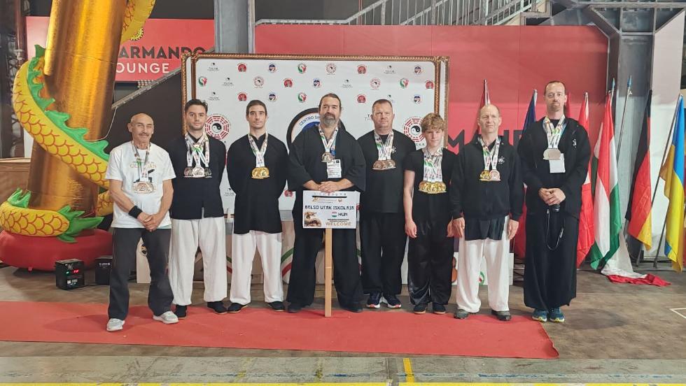 Éremesővel zárta a kungfu világbajnokságot a zalaegerszegi Belső Utak Iskolája
Éremesővel zárta a kungfu világbajnokságot a zalaegerszegi Belső Utak Iskolája