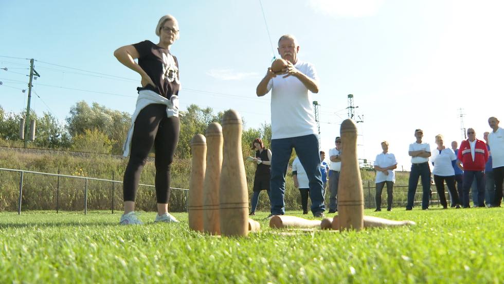 Sportvetélkedőt tartottak a szépkorúaknak Sportvetélkedőt tartottak a szépkorúaknak