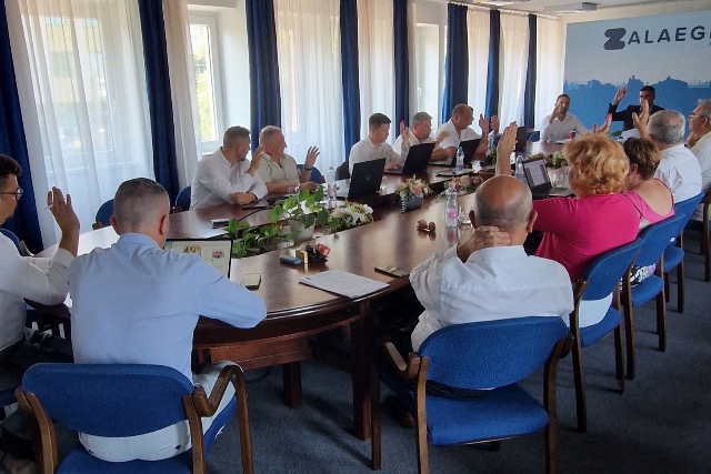 ZEGinfó: rendkívüli közgyűlést tartott Zalaegerszeg képviselő-testülete