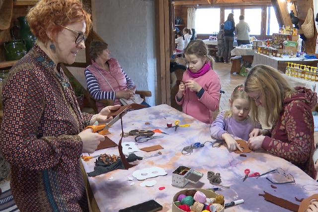 Nyitott M�helygal�ri�k Napja a farsang jegy�ben