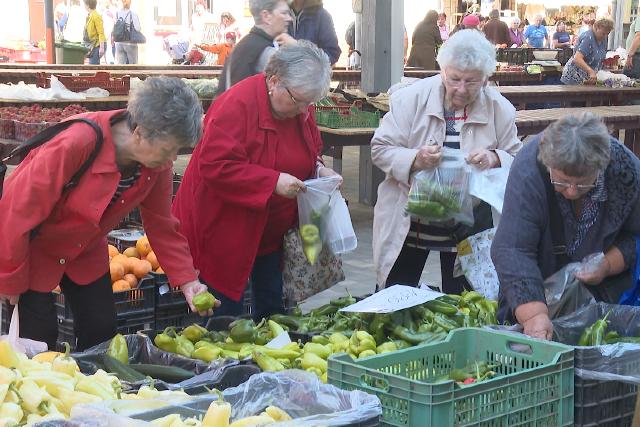 T�megeket vonzott a zalaegerszegi piac