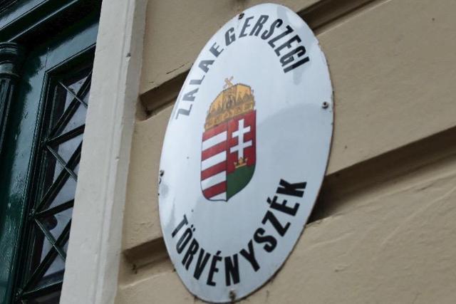 Rablás a Parkerdőben: öt személyt tartóztattak le Rablás a Parkerdőben: öt személyt tartóztattak le