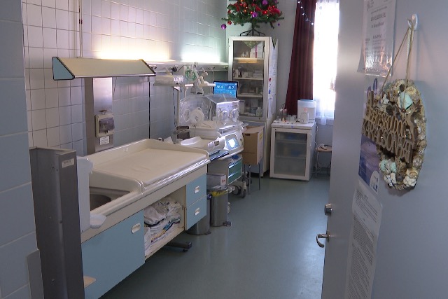 Vigh László is köszöntötte Blankát, Zalaegerszeg és az ország első újévi babáját Vigh László is köszöntötte Blankát, Zalaegerszeg és az ország első újévi babáját