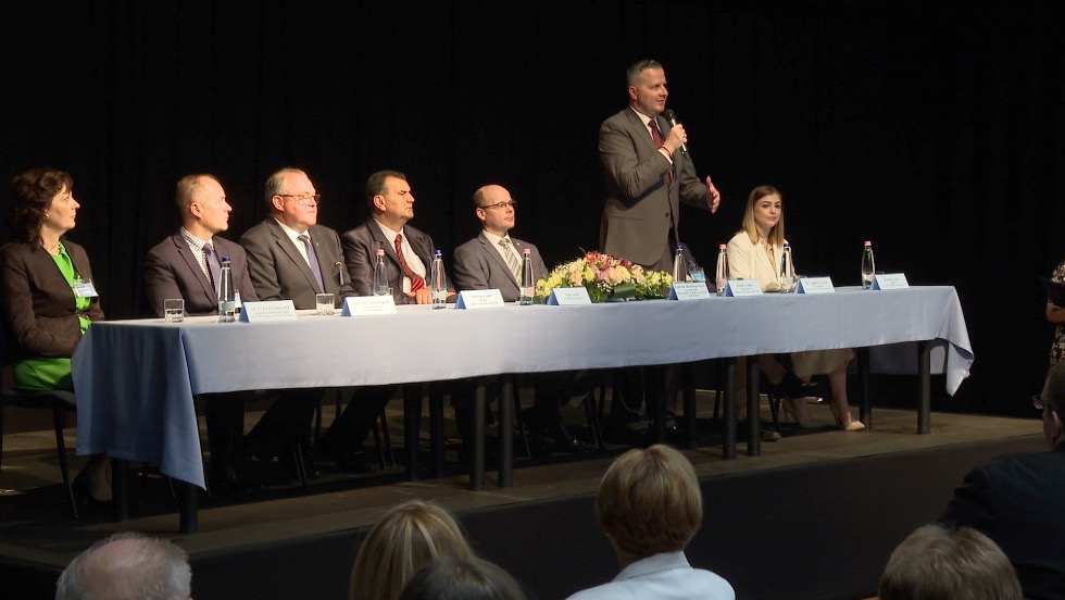 Rekordszámú tudományos munka a diákköri konferencián Rekordszámú tudományos munka a diákköri konferencián