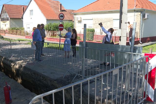 Elkezdődött a munka a Mező utcában Elkezdődött a munka a Mező utcában