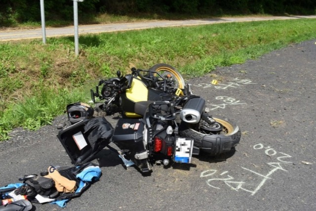 Ketten súlyosan megsérültek, amikor őzet gázolt a motoros Zalában Ketten súlyosan megsérültek, amikor őzet gázolt a motoros Zalában