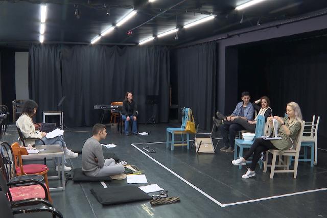 J�kai-hack – zajlanak az �j ifj�s�gi darab pr�b�i