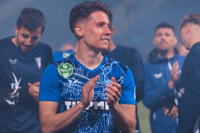 Mim Gergely a következő szezonban is kék-fehérben futballozik
Mim Gergely a következő szezonban is kék-fehérben futballozik