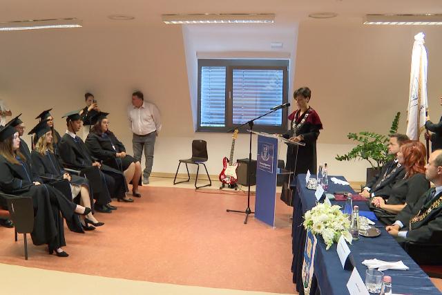 Levizsg�ztak – Diplomaoszt� a Pannon Egyetemen