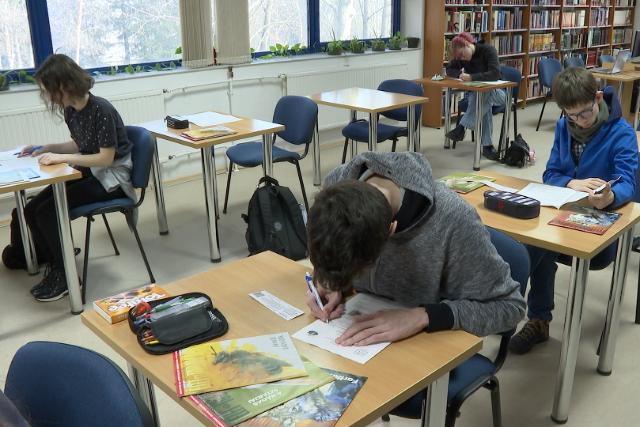 Könyvtárhasználati verseny Zalaegerszegen: diákok mérték össze tudásukat Könyvtárhasználati verseny Zalaegerszegen: diákok mérték össze tudásukat