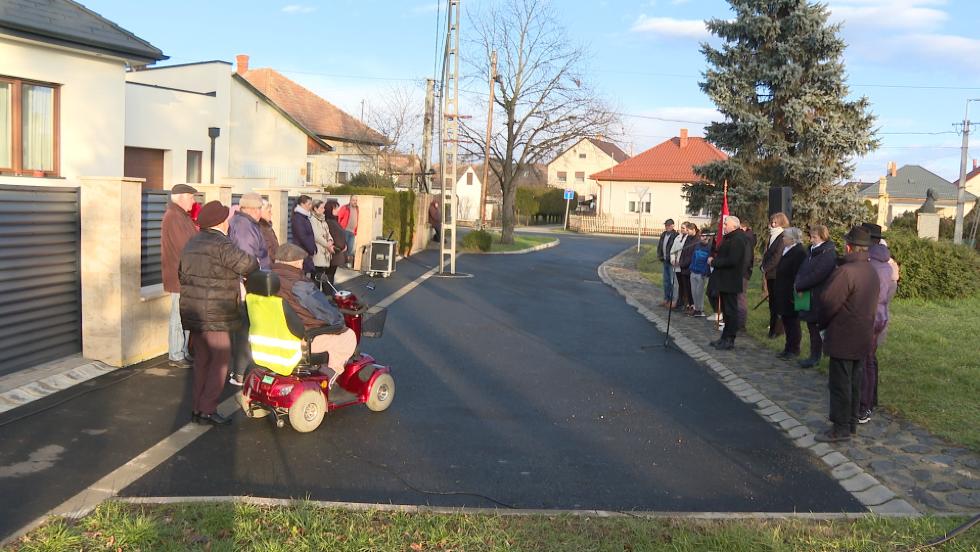 Koszorzssal tisztelegtek az ldozatok eltt