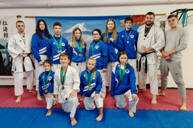 Két helyszínen is remekeltek a zalaegerszegi karatésok Két helyszínen is remekeltek a zalaegerszegi karatésok