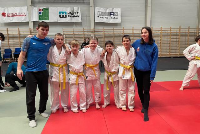 �rmekkel t�rtek haza a zalaegerszegi jud�sok Nemesv�mosr�l