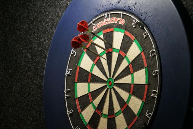 Újabb izgalmas játéknapot hozott a DartsCsütörtök – Kecsmár Bence győzelmével zárult az est Újabb izgalmas játéknapot hozott a DartsCsütörtök – Kecsmár Bence győzelmével zárult az est