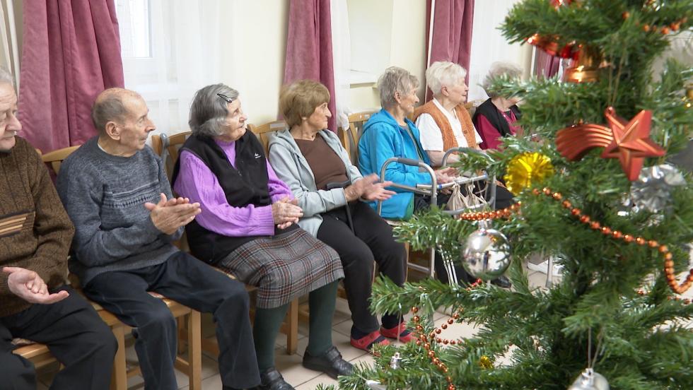 Karácsonyi hangulatok – adventi ünnepség a zalaegerszegi intézményekben Karácsonyi hangulatok – adventi ünnepség a zalaegerszegi intézményekben