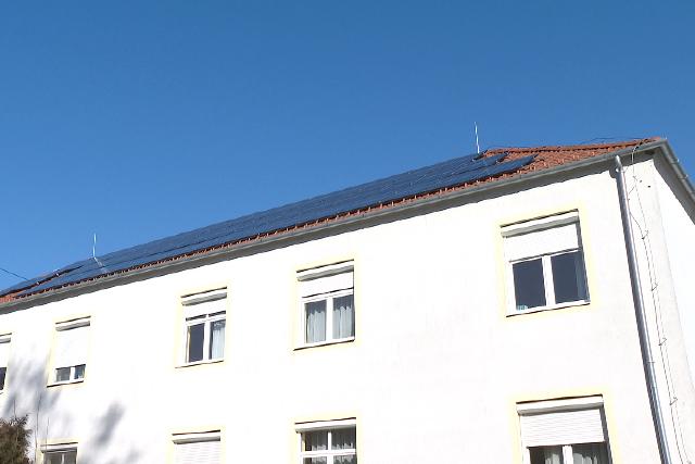 Kiépítették a napelemrendszert az Idősek Otthonában Kiépítették a napelemrendszert az Idősek Otthonában