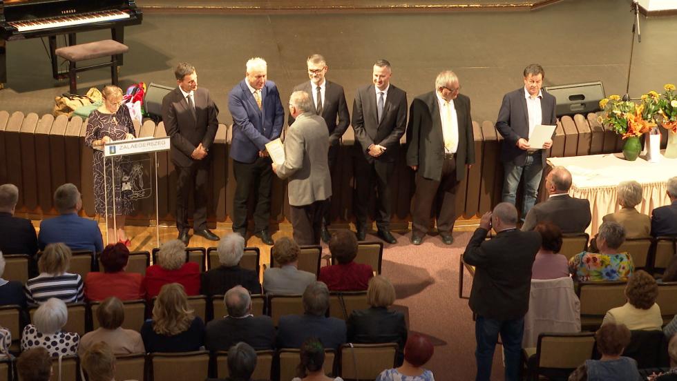 Nyitórendezvénnyel kezdődött az idősek hónapja programsorozat Nyitórendezvénnyel kezdődött az idősek hónapja programsorozat