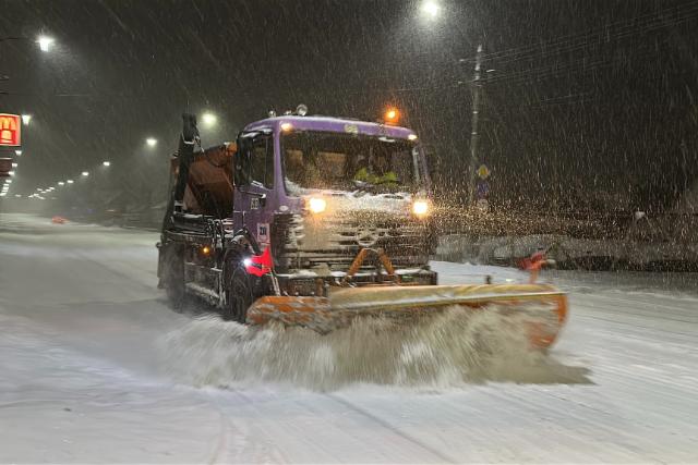 A Zala-M�llex folyamatosan dolgozik a zalaegerszegi utak megtiszt�t�s�n