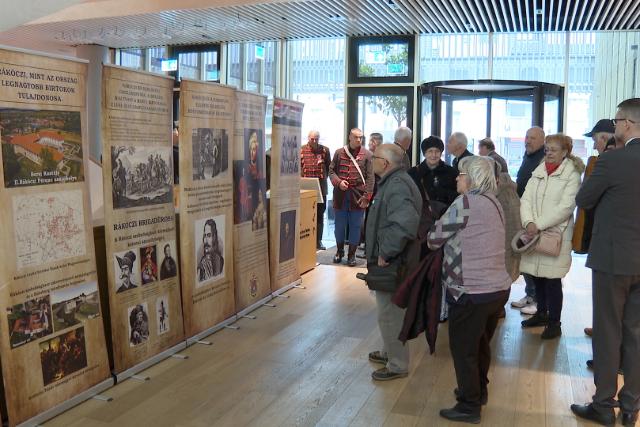 Eml�k�v II. R�k�czi Ferenc tisztelet�re