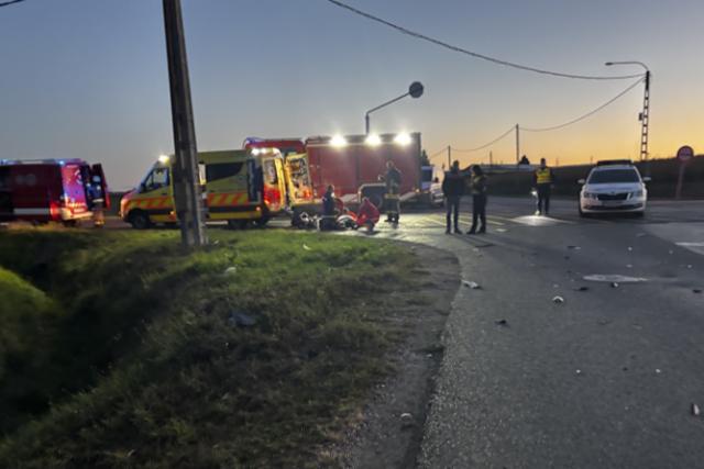 S�lyos baleset Zalaegerszegen: a helysz�nen �jra�lesztett�k a motorost – Friss�tve