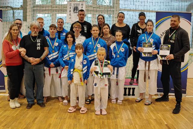 Remekl szerepeltek a Zalaegerszegi Shotokan Karate Egyeslet versenyzi Ajkn