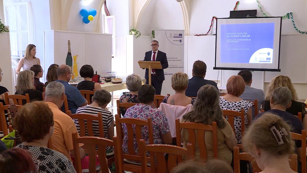 Lezárult a rendház-kiváltás Búcsúszentlászlón Lezárult a rendház-kiváltás Búcsúszentlászlón