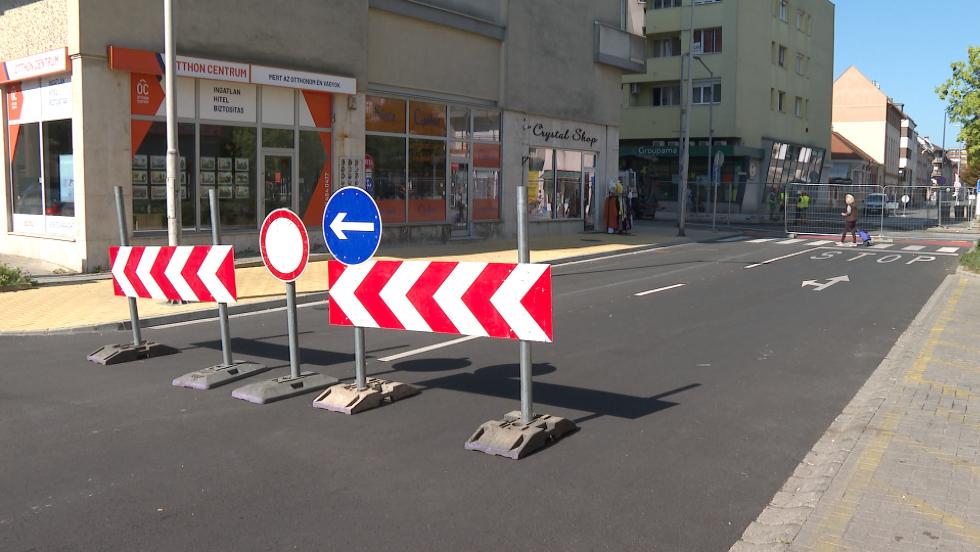 Jól haladnak a Kossuth utcai munkálatok Jól haladnak a Kossuth utcai munkálatok