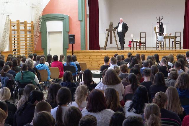 Sznhzi eladssal zrult a Mindszenty-napok