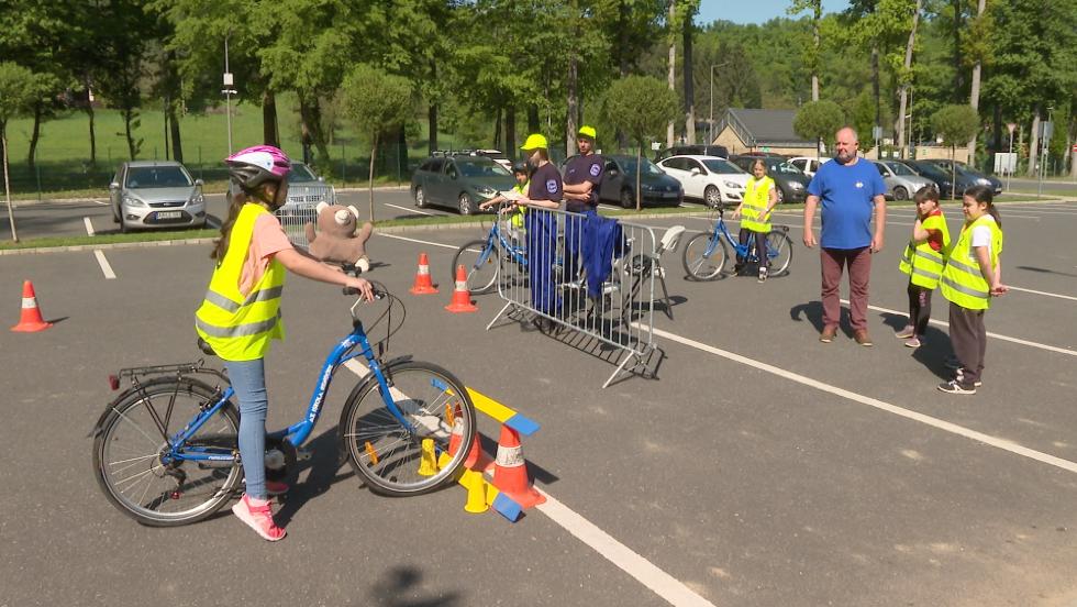 „Ki a mester két keréken” - közlekedésbiztonsági verseny volt Zalaegerszegen „Ki a mester két keréken” - közlekedésbiztonsági verseny volt Zalaegerszegen