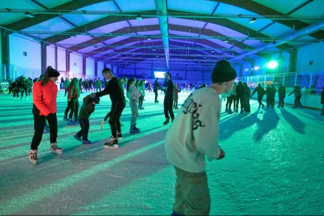 Jeges �nnep janu�rban: a Zalaegerszegi J�gcsarnok is r�sze az Allianz J�gp�ly�k �jszak�j�nak