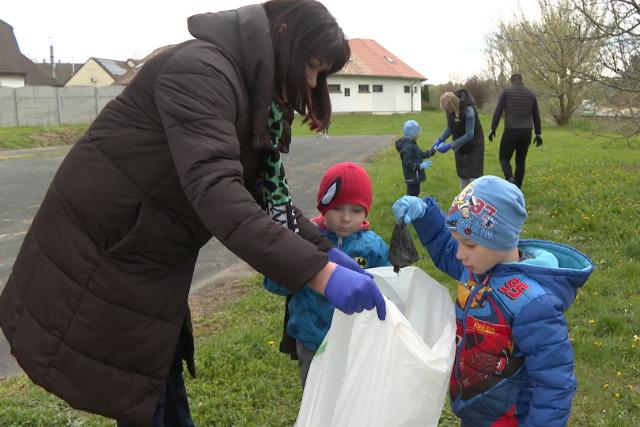 Te szedd! akció Páterdombon Te szedd! akció Páterdombon