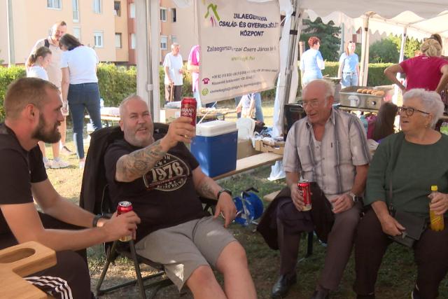 Vigadtak a kertv�rosiak