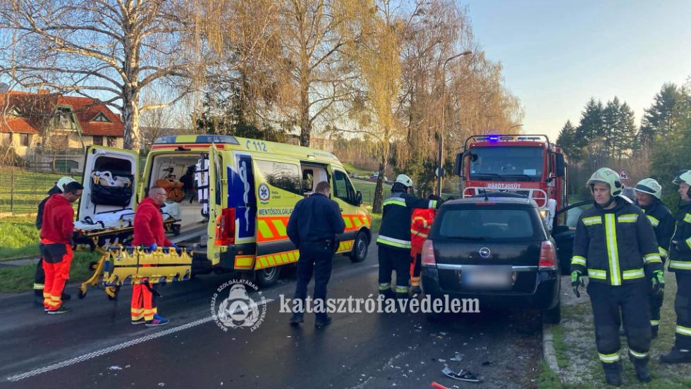 Kamion és autó ütközött Zalaegerszegen Kamion és autó ütközött Zalaegerszegen