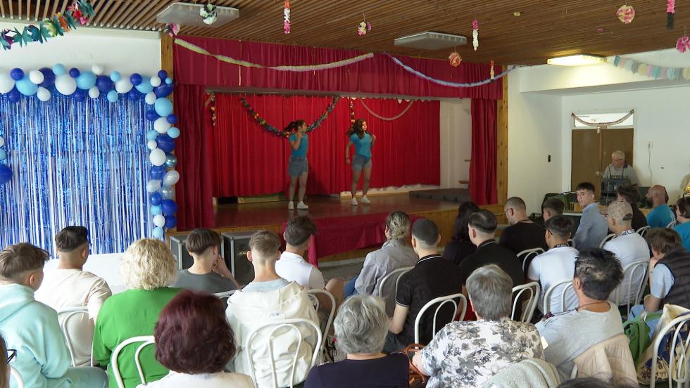 Gyermeknapot tartottak a zalaegerszegi speciális otthonban Gyermeknapot tartottak a zalaegerszegi speciális otthonban