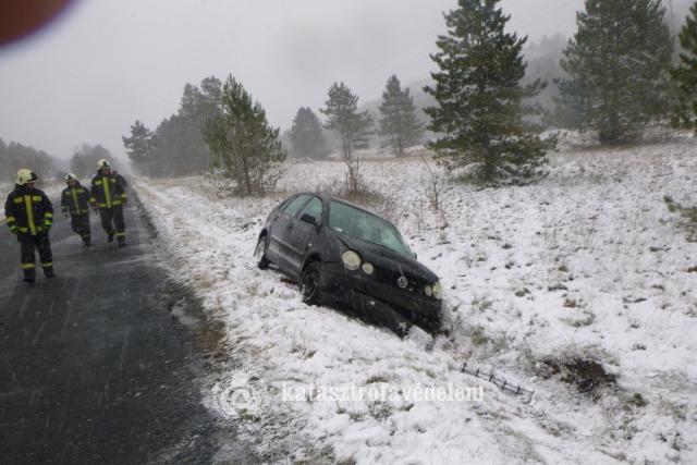 Csszs utak s kidlt fk: egymst rtk a riasztsok Zalban