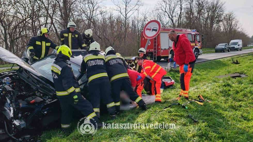 Hrmas karambol Keszthely trsgben