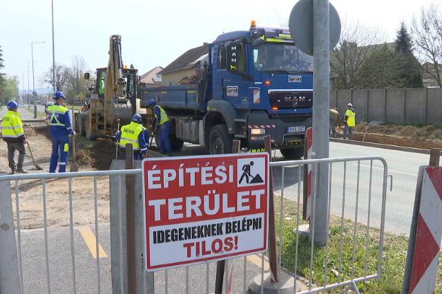 �tcsatlakoz�s �p�l a Bels� elker�l� �ton 