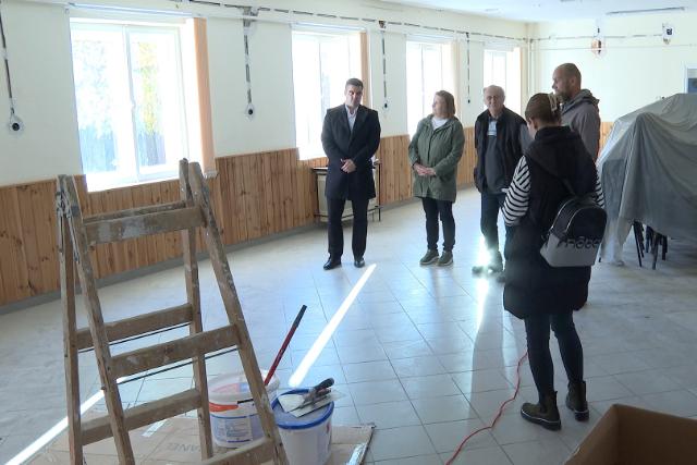 Korszerstik a botfai kzssgi hzat