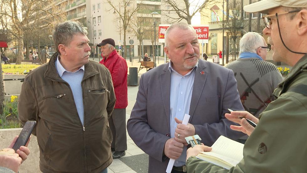„Beszéljünk komolyan” címmel sajtótájékoztatót tartott az MSZP „Beszéljünk komolyan” címmel sajtótájékoztatót tartott az MSZP