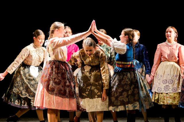 Felnttek kztt rt el dobogs helyezst a Bibrics Tncegyttes