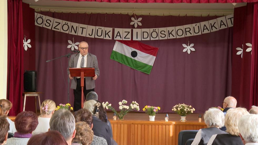 Ünnepi megemlékezés Zalabesenyőn Ünnepi megemlékezés Zalabesenyőn