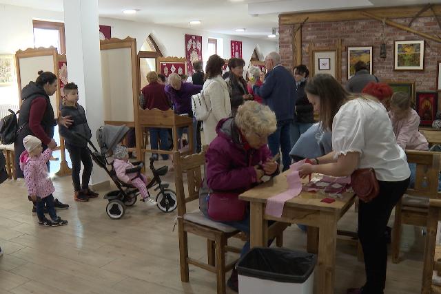 Kertből a polcra – átadták a tankonyhát a Göcseji Tudásközpontban Kertből a polcra – átadták a tankonyhát a Göcseji Tudásközpontban