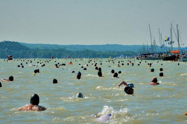 Telt h�z a Balaton-�t�sz�son, lez�rt�k a nevez�st