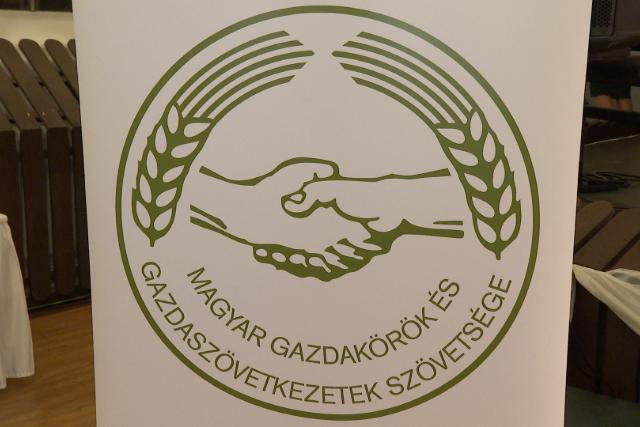 Agrárfórumot tartottak - a jelen és jövő lehetőségeiről tájékoztatták a gazdákat Agrárfórumot tartottak - a jelen és jövő lehetőségeiről tájékoztatták a gazdákat