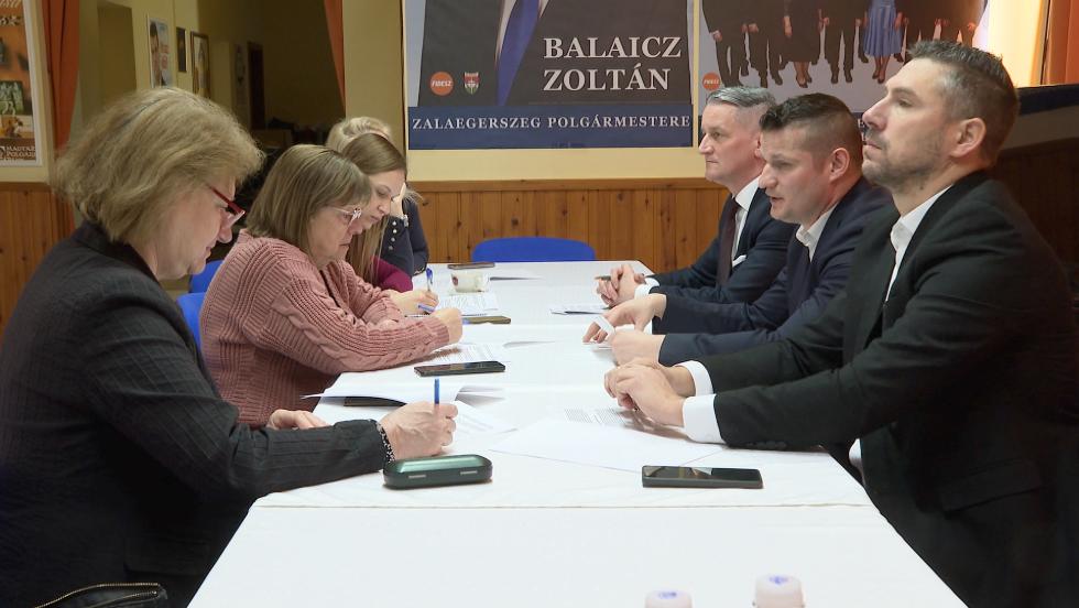 Közgyűlés utáni sajtótájékoztatót tartott a Fidesz-KDNP Közgyűlés utáni sajtótájékoztatót tartott a Fidesz-KDNP