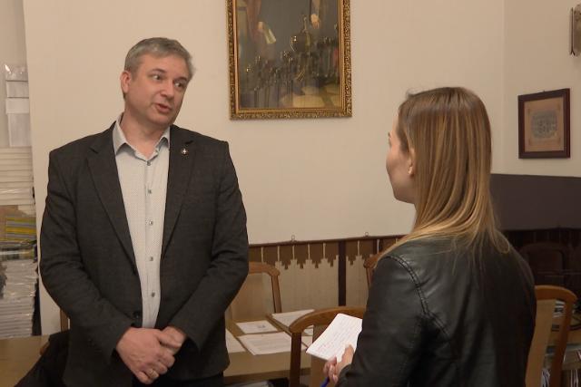 El�rhet�ek az ideiglenes felv�teli list�k