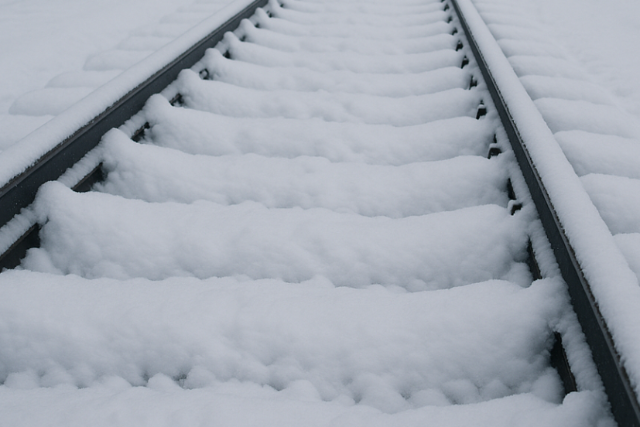 T�bb helyen k�snek, de tov�bbra is orsz�gszerte k�zlekednek a vonatok